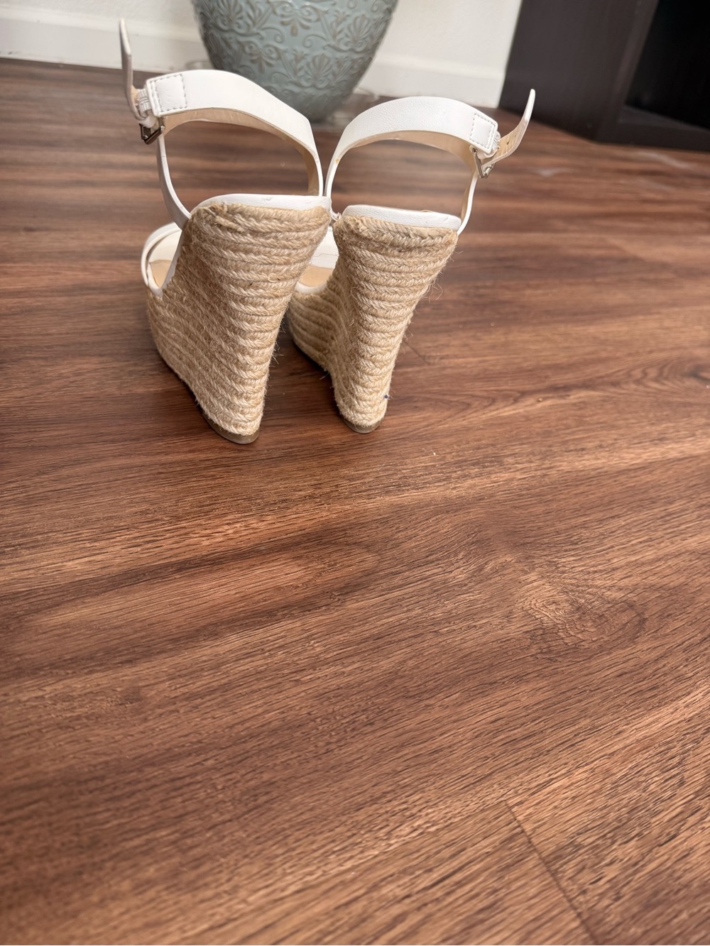 Charlotte Russe Cream Espadrille Platform Wedge Sandals - Picture 3 of 8